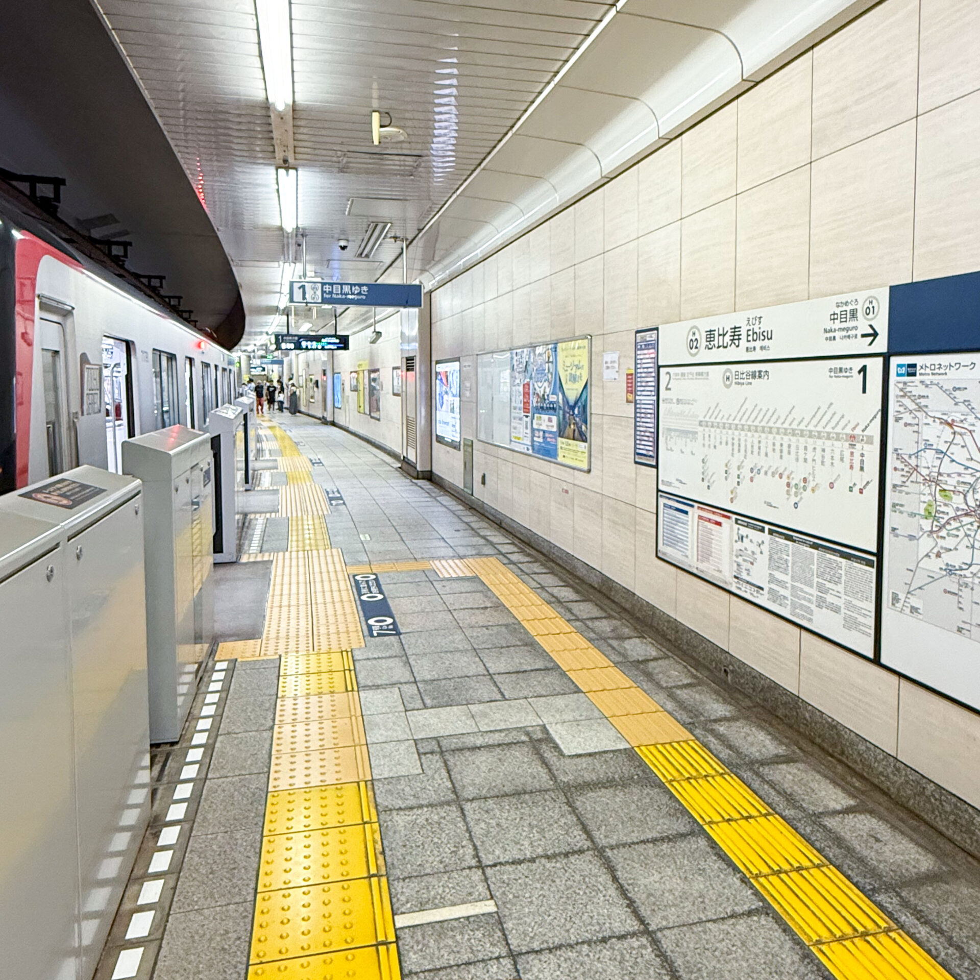 日比谷線恵比寿駅ホーム