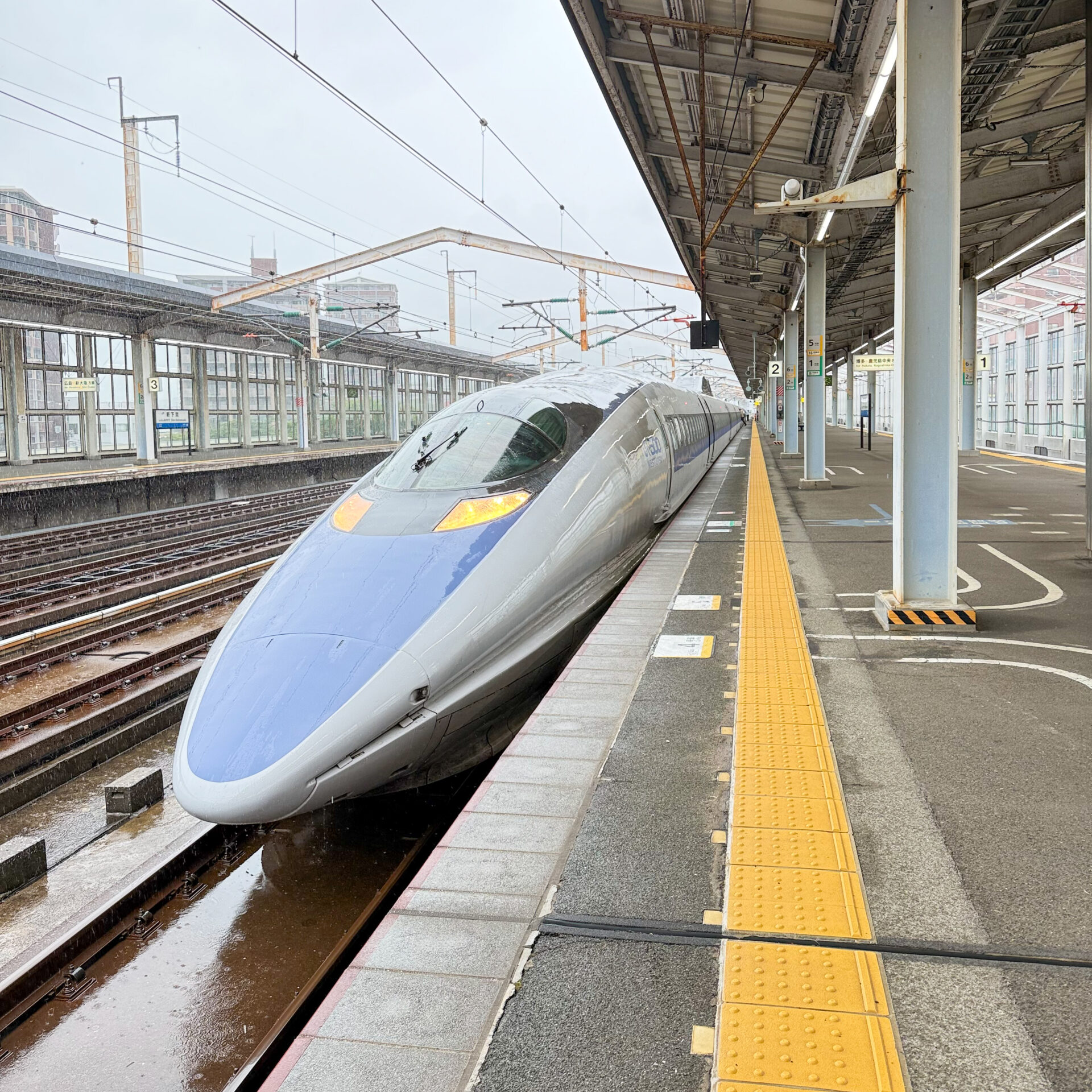 新幹線500系新下関駅にて