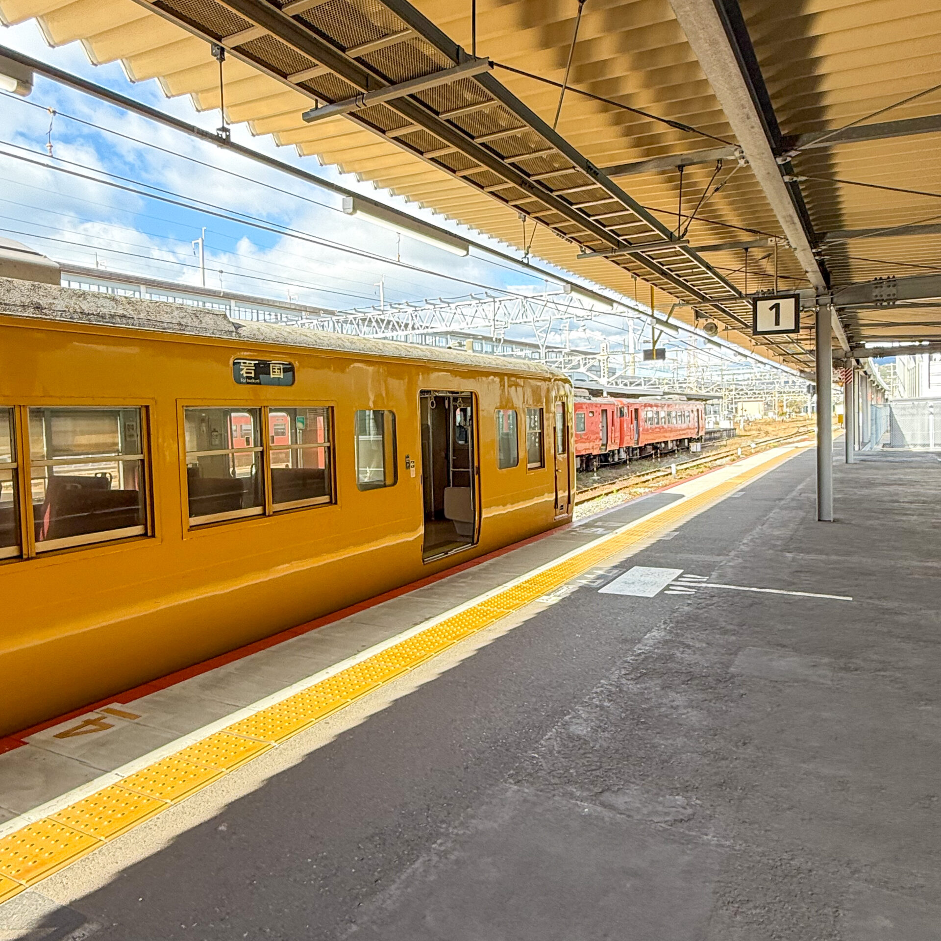 徳山駅1番線ホーム