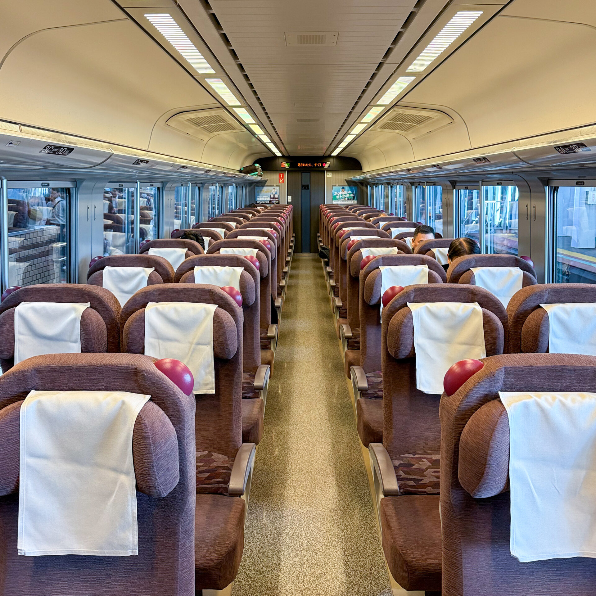 特急カムイ普通車車内