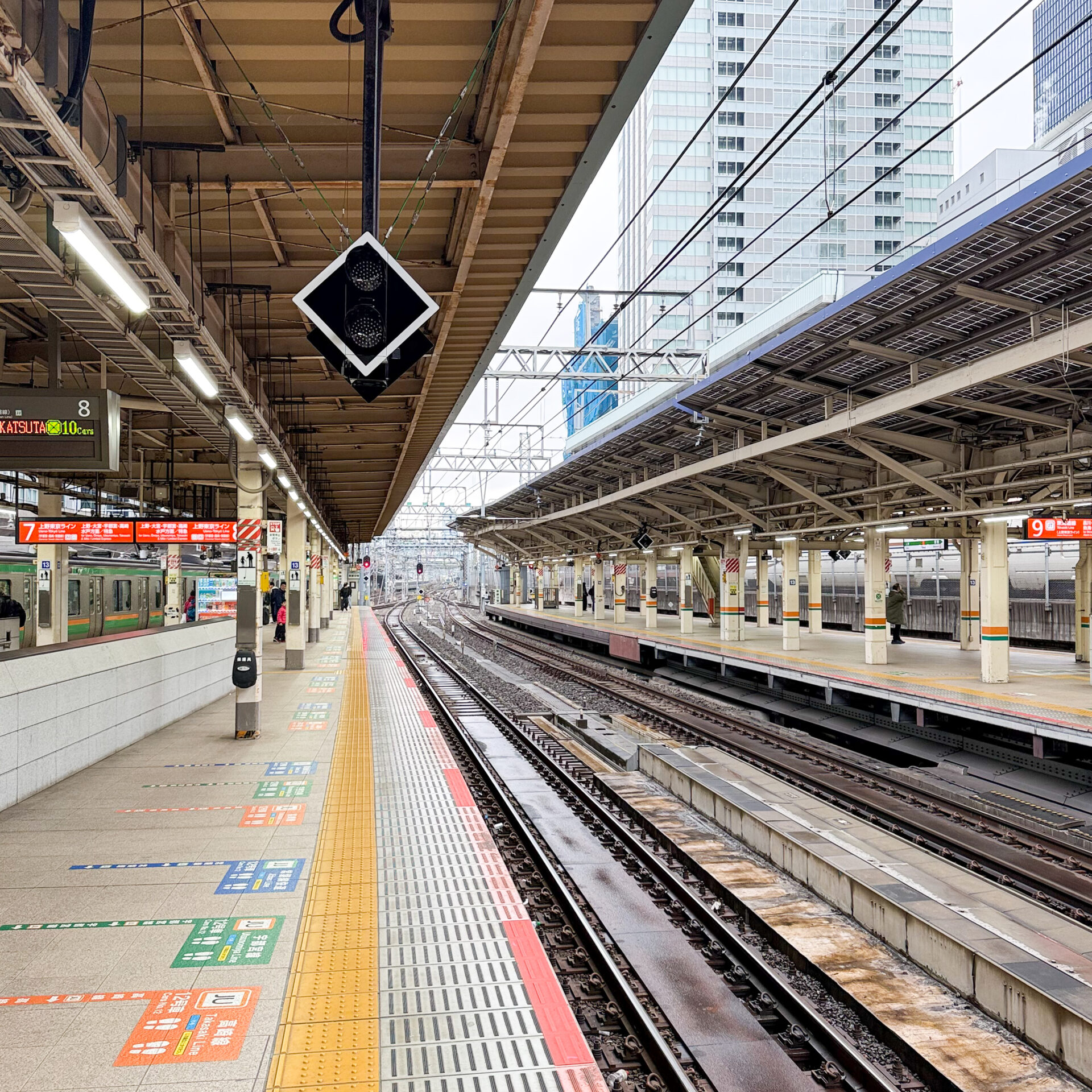 東京駅8番線ホーム