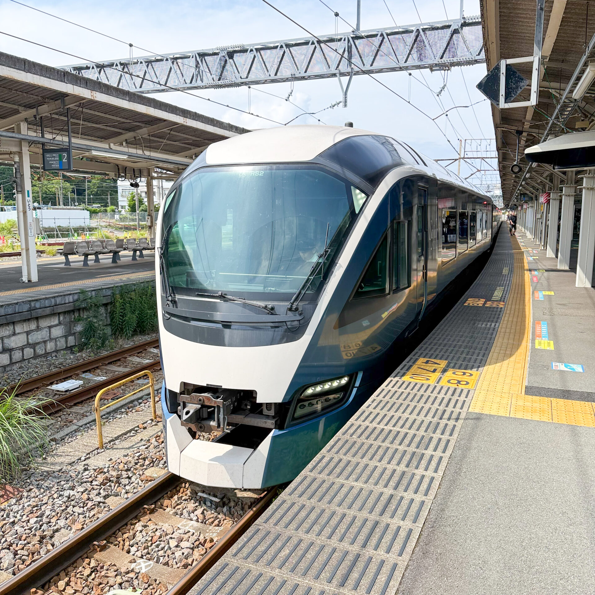 サフィール踊り子伊東駅にて