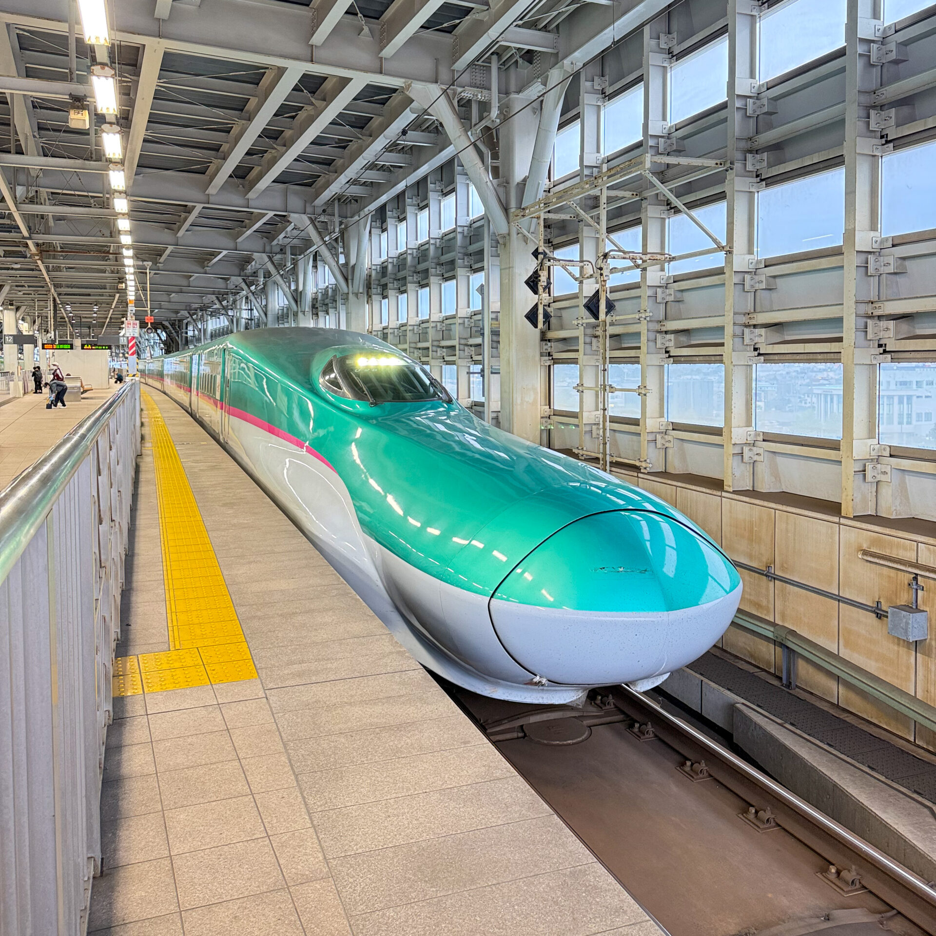 東北新幹線新青森駅