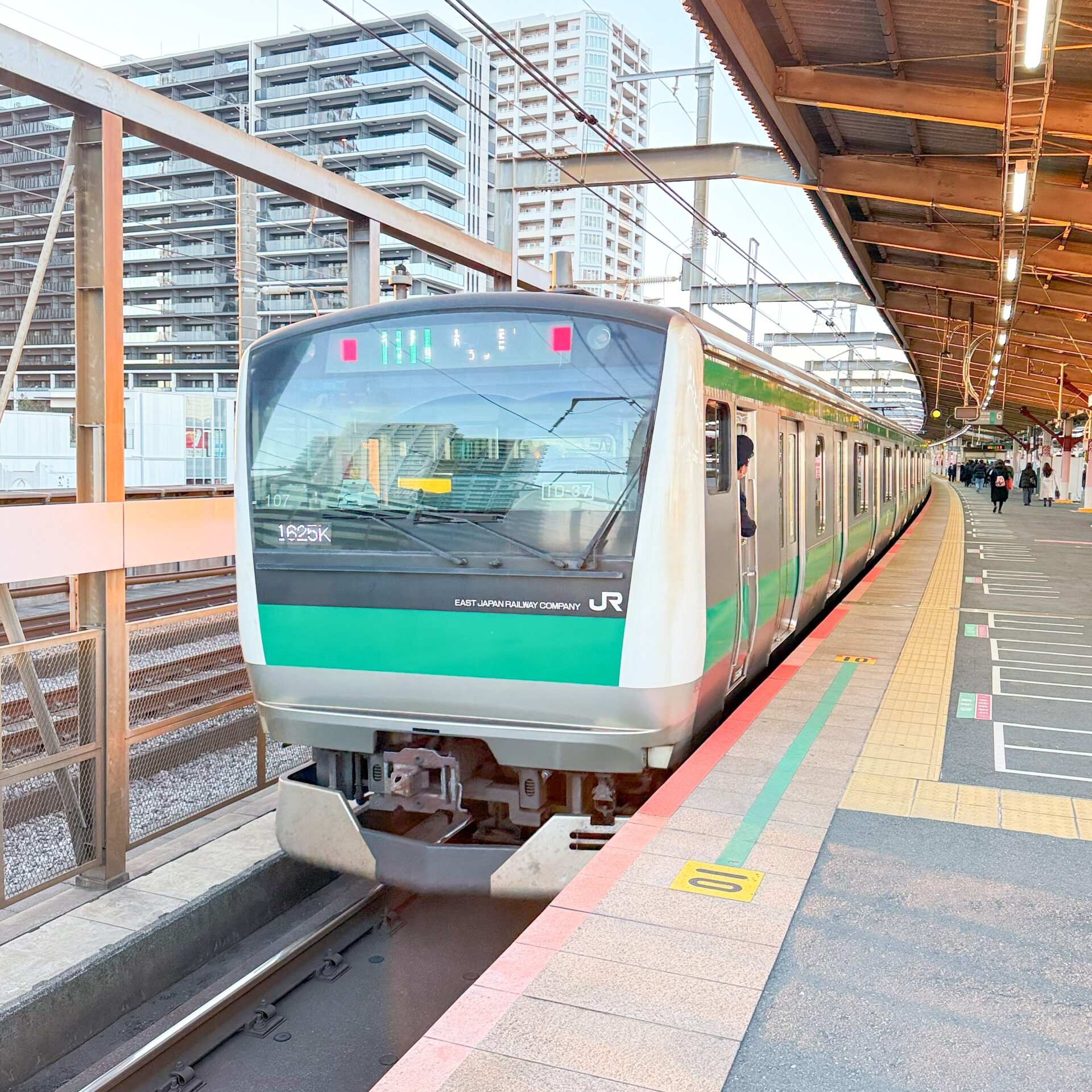 埼京線普通列車武蔵浦和駅にて