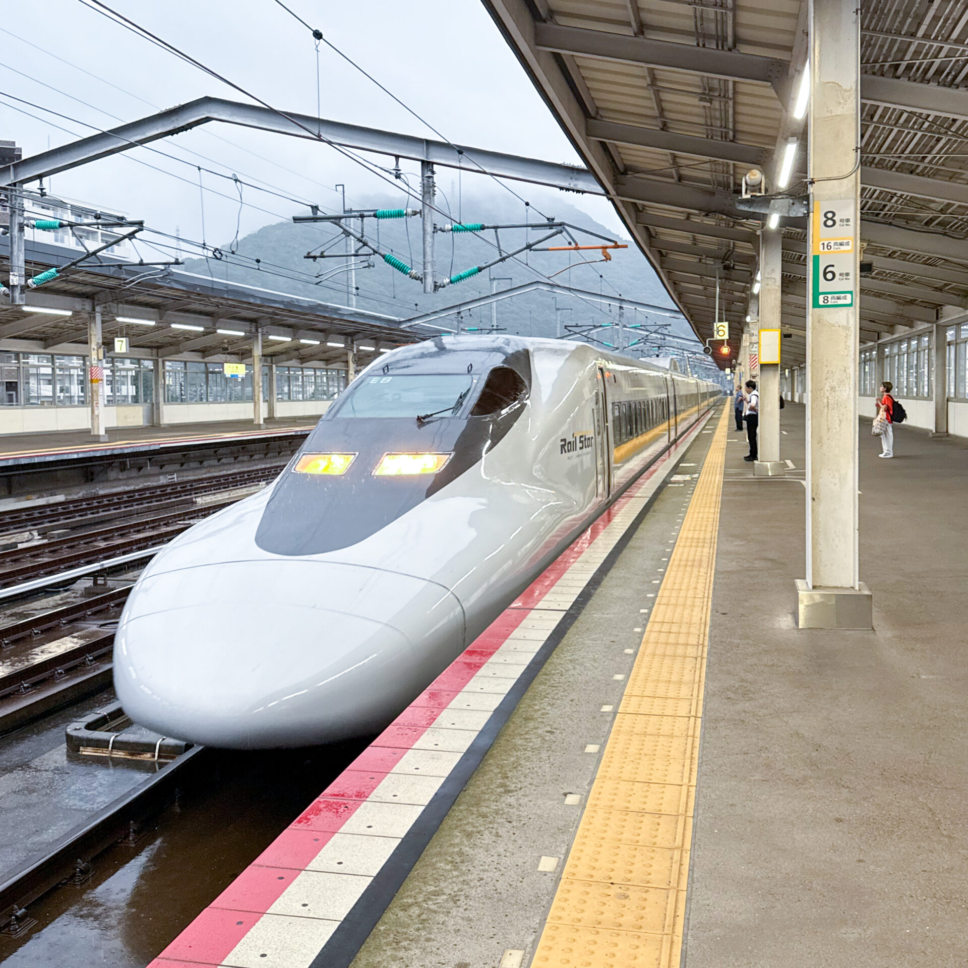 山陽新幹線こだま号三原駅にて