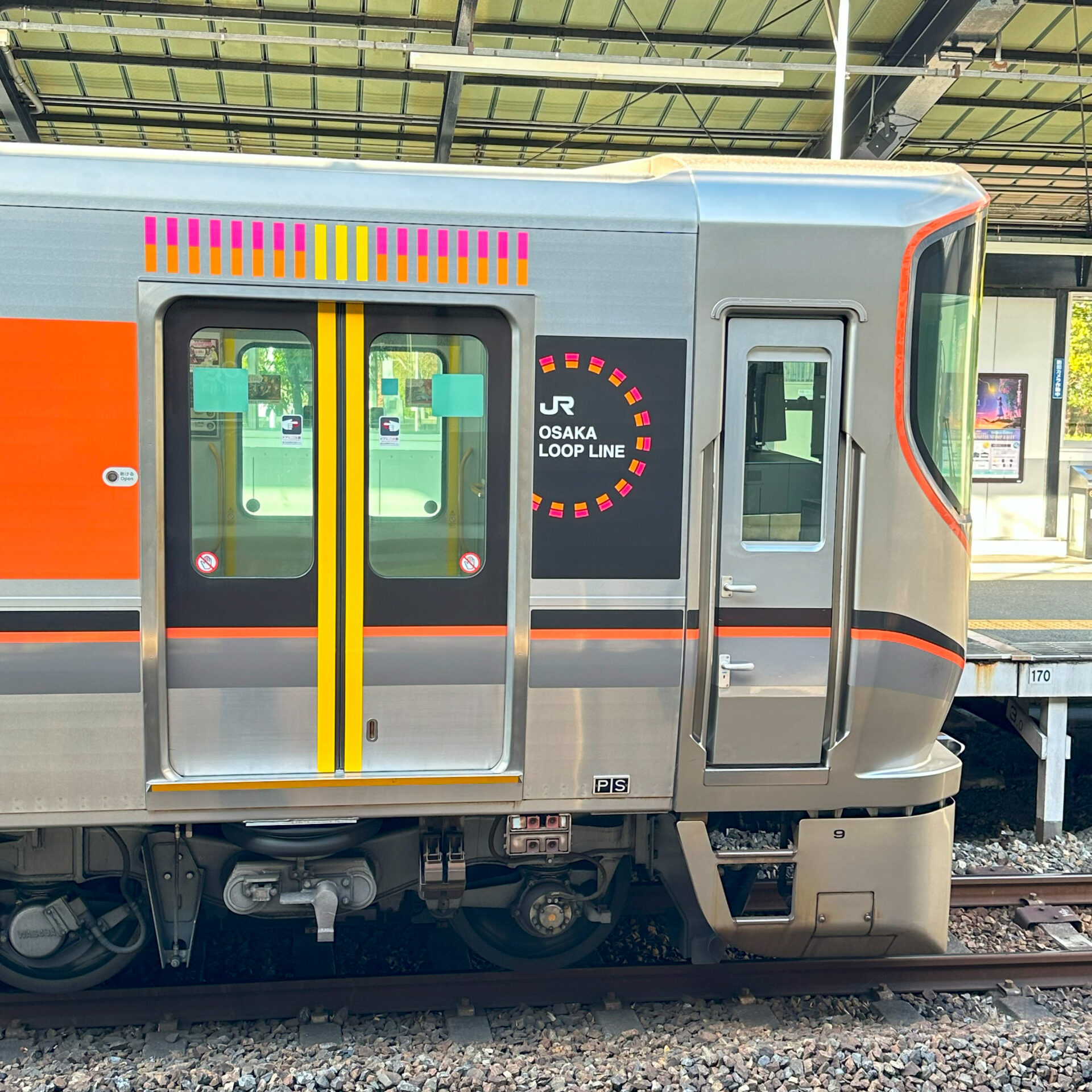 JR西日本323系電車